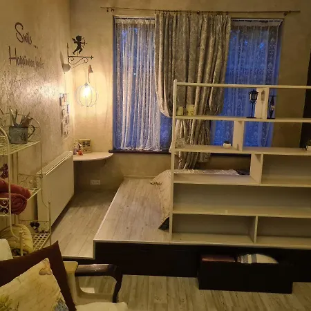 Cozy Compact Flat In The City Center Apartment