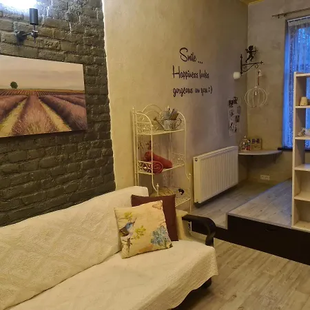 Cozy Compact Flat In The Center *
